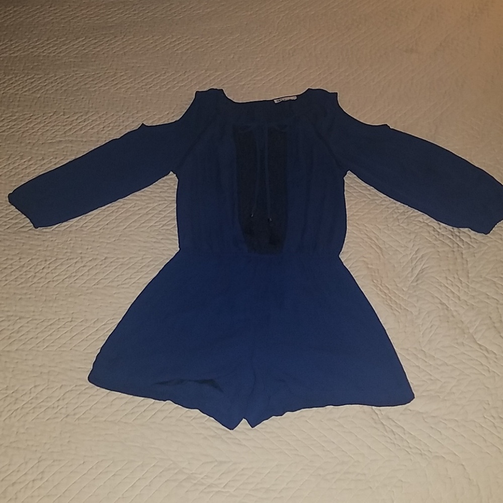 Long sleeve cold shoulder romper